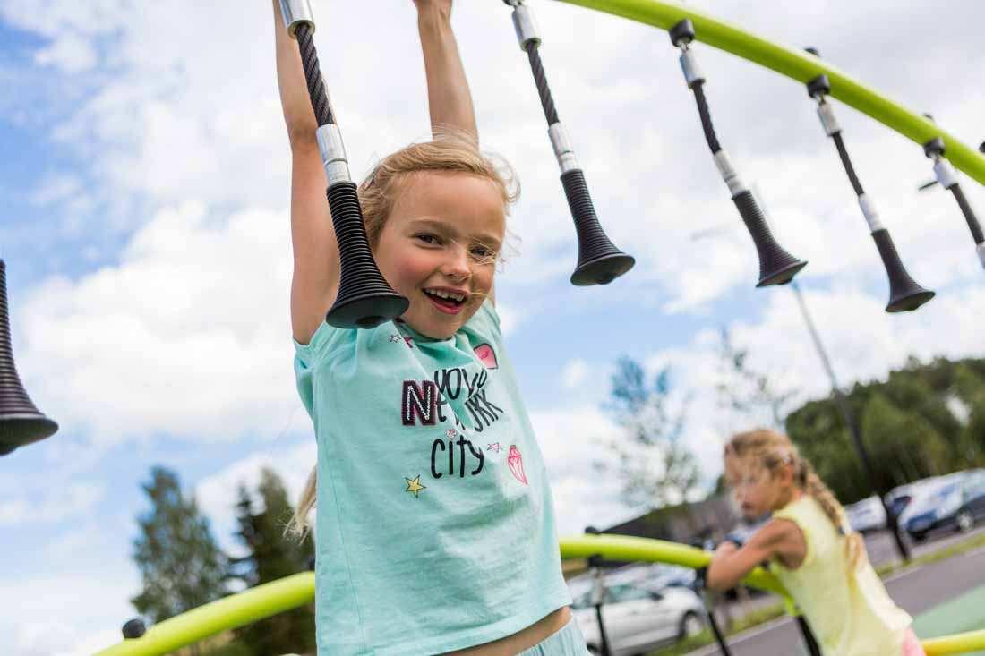 Lekeapparater til skole