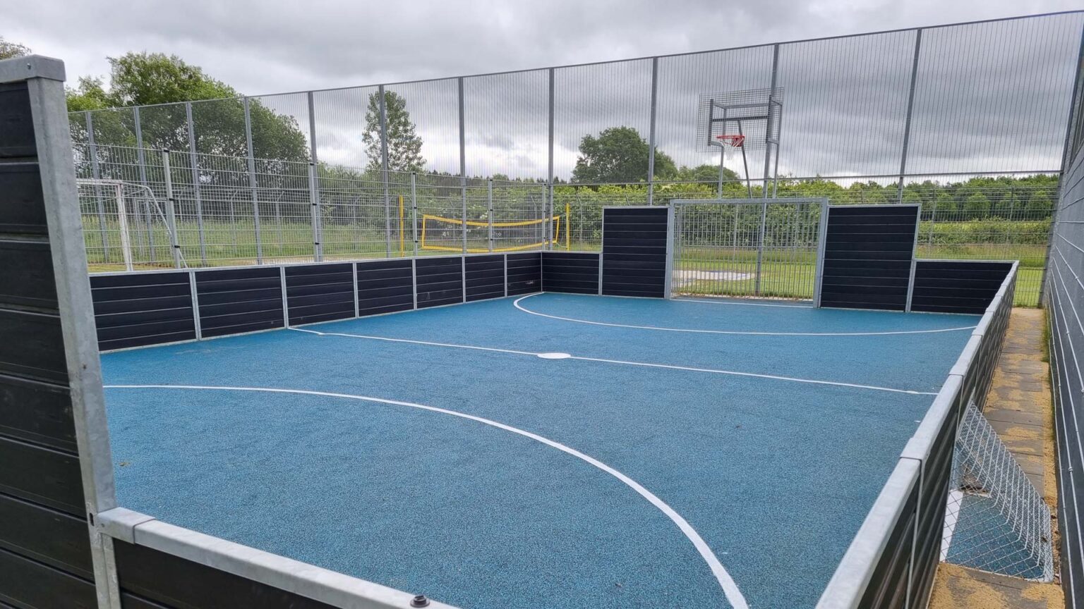 Multibane 15x25,5m med mål