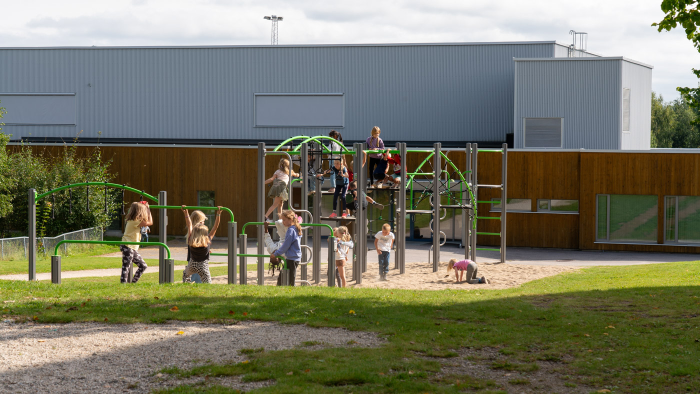 lekeapparater til skoler